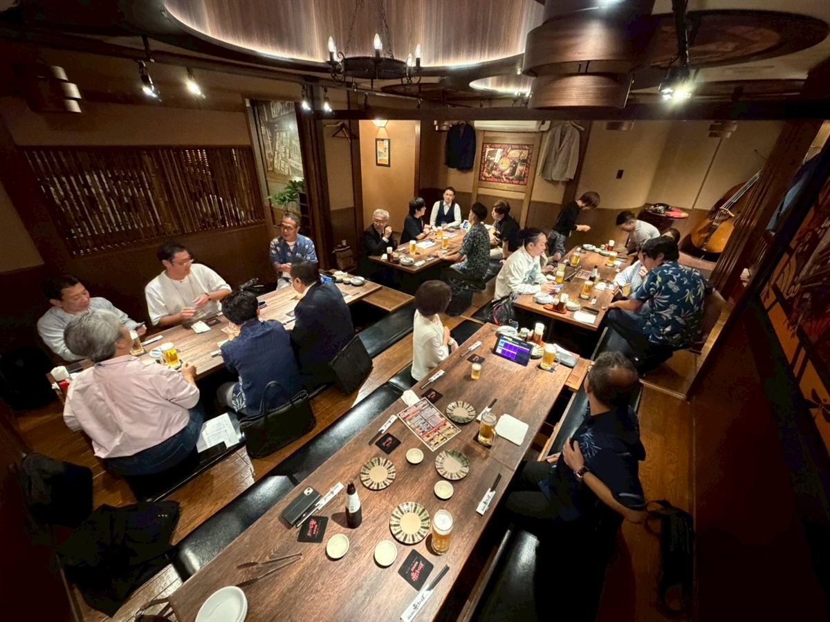 懇親会